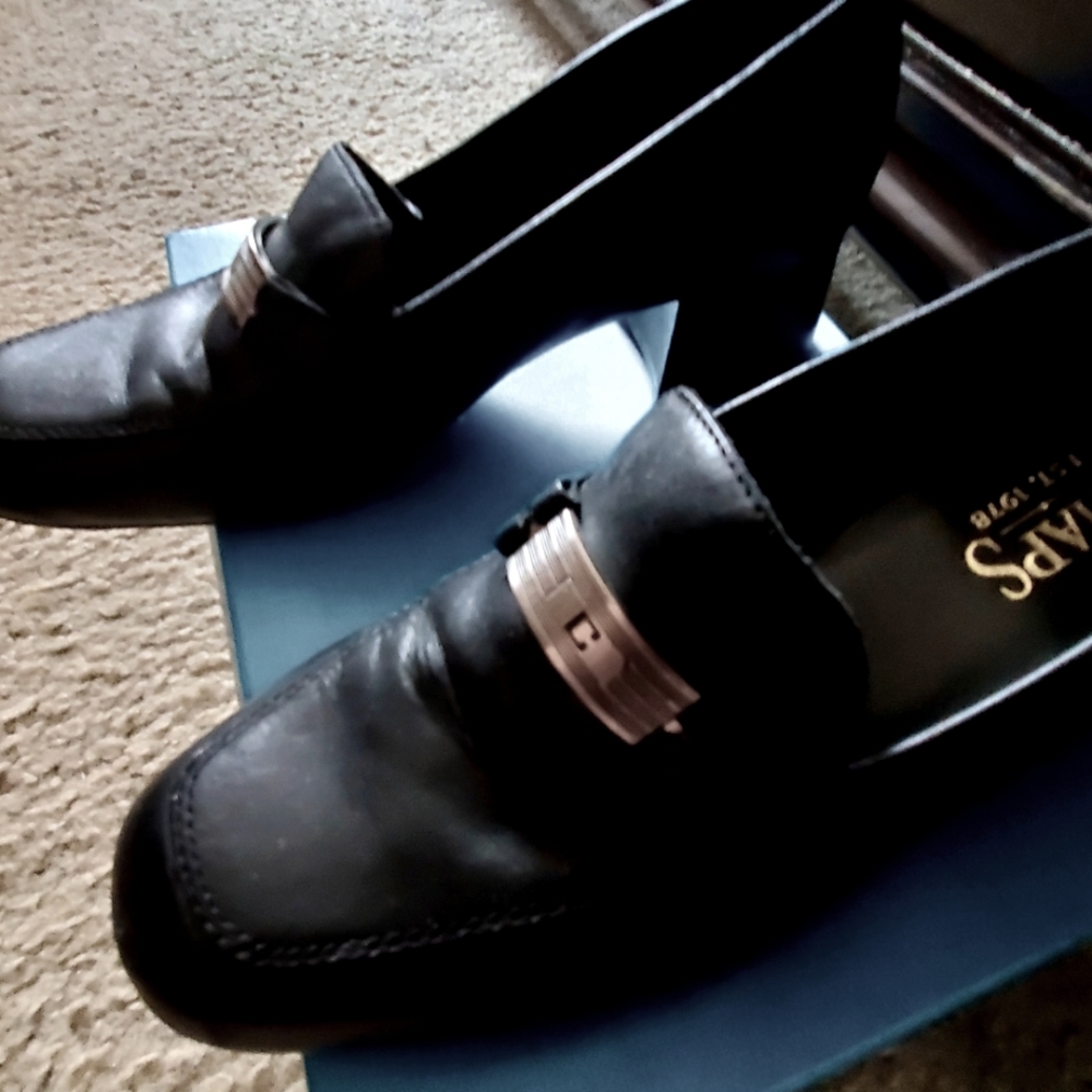 Chaps Dress Shoes